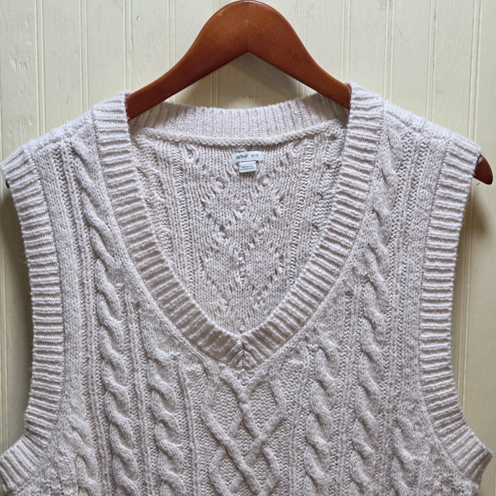 Aerie Sweater Vest Womens XL White Cable‎ Knit V Neck Sleeveless Pullover Fall